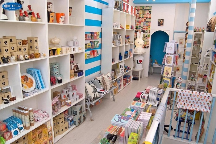 Giá đựng sản phẩm chất liệu gỗ công nghiệp sơn màu trắng