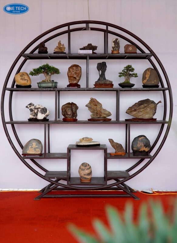 Sản phẩm kệ tròn trưng bày đồ cổ quý hiếm