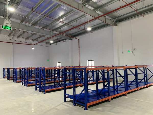Cấu tạo kệ trung tải gồm những bộ phận nào?