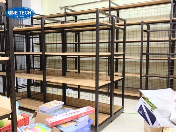 kệ gỗ khung sắt tại Bình Thuận
