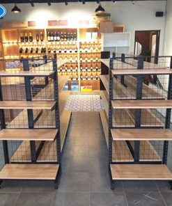 Đây là mẫu kệ rất được ưa chuộng trong những năm gần đây