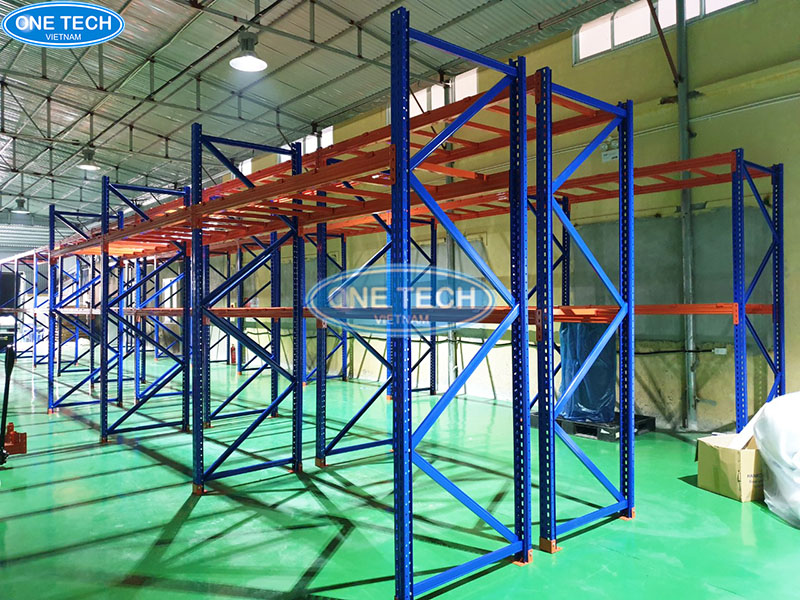 Ke kho hang tai soc trang