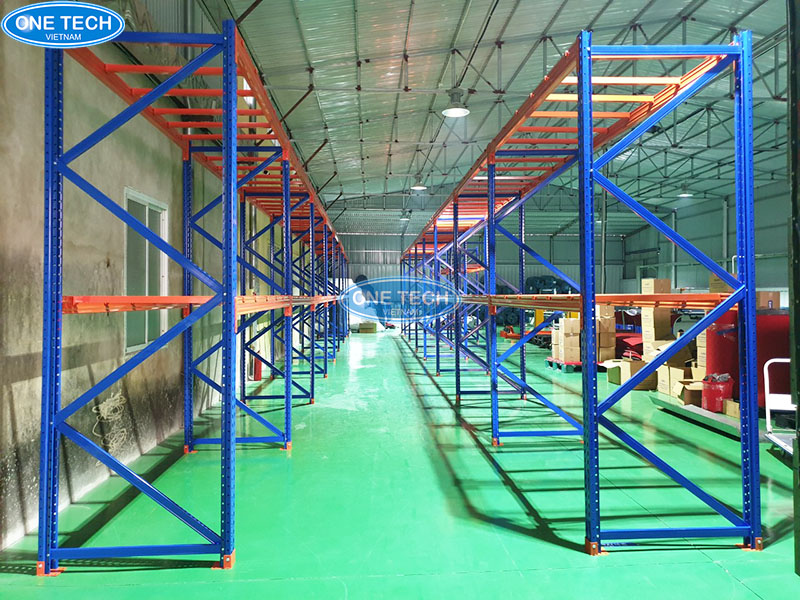 Kệ chứa hàng tại Sóc Trăng