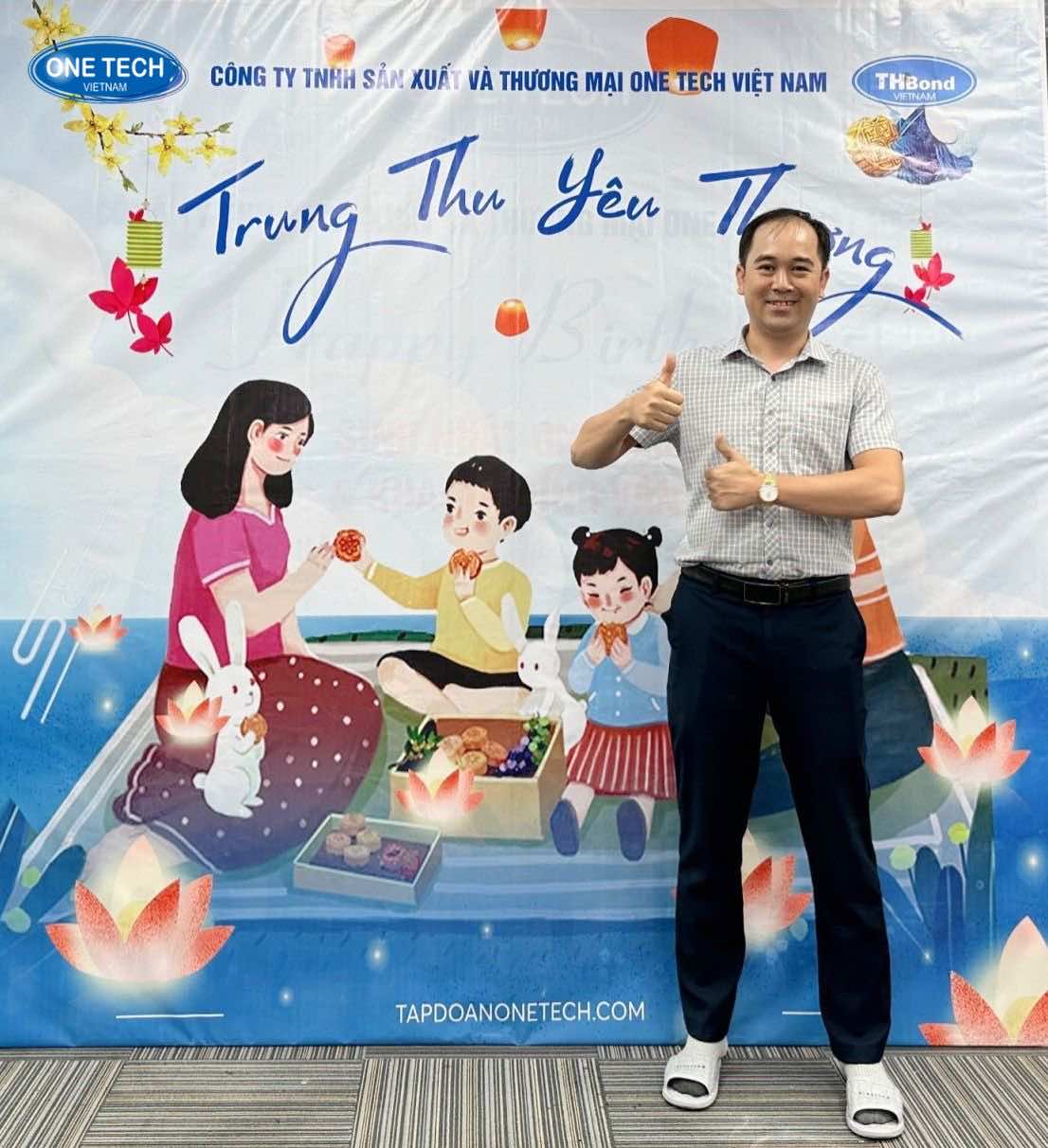 Ông Nguyen Van Trung thay mat One Tech phat bieu