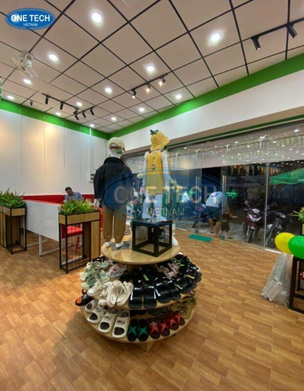 Du an lap dat ke trung bay hang hoa cho shop bon mua 2