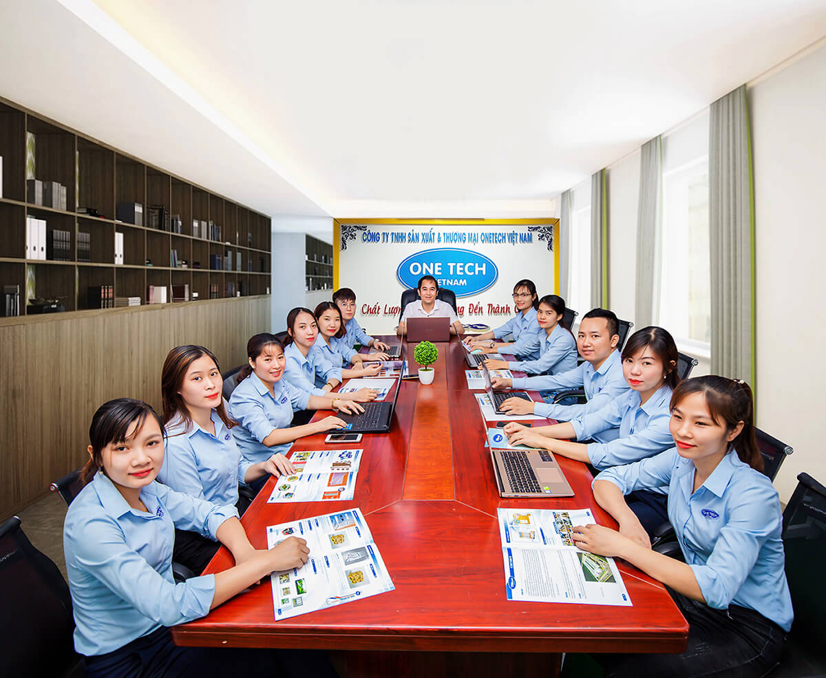 Đội ngũ văn phòng của One Tech Việt Nam