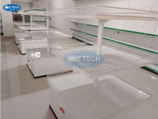 Kệ bày hàng của One Tech lắp đặt cho dự án