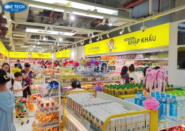 Chủ đầu tư Snack Kingdom đã yêu cầu một hệ thống giá kệ đồng bộ với thượng hiệu