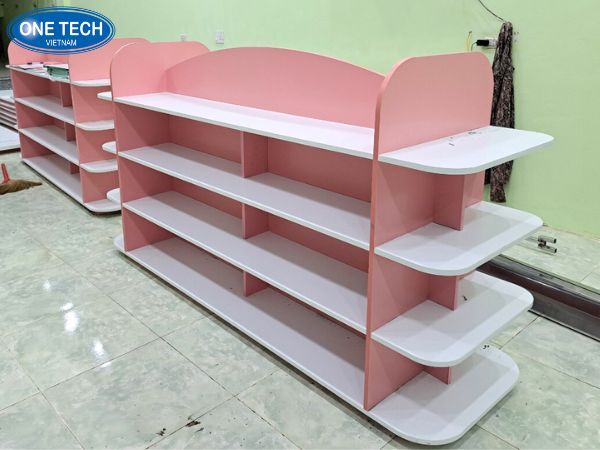 Kệ bày mỹ sản phẩm gỗ MDF sơn hồng-trắng