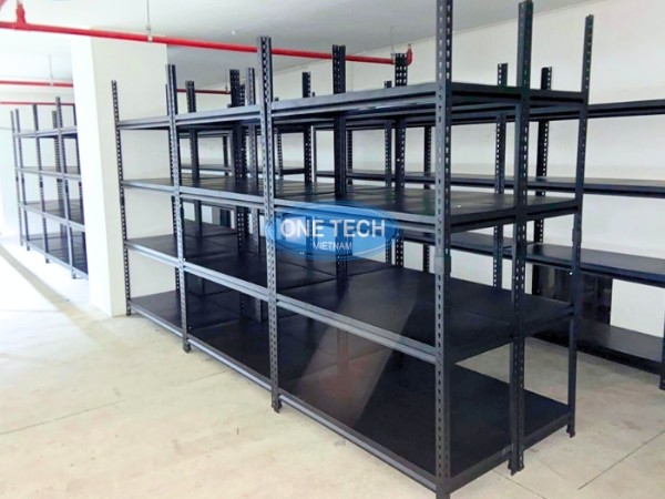 Sản phẩm kệ v cài để bày thiết bị máy cầm tay