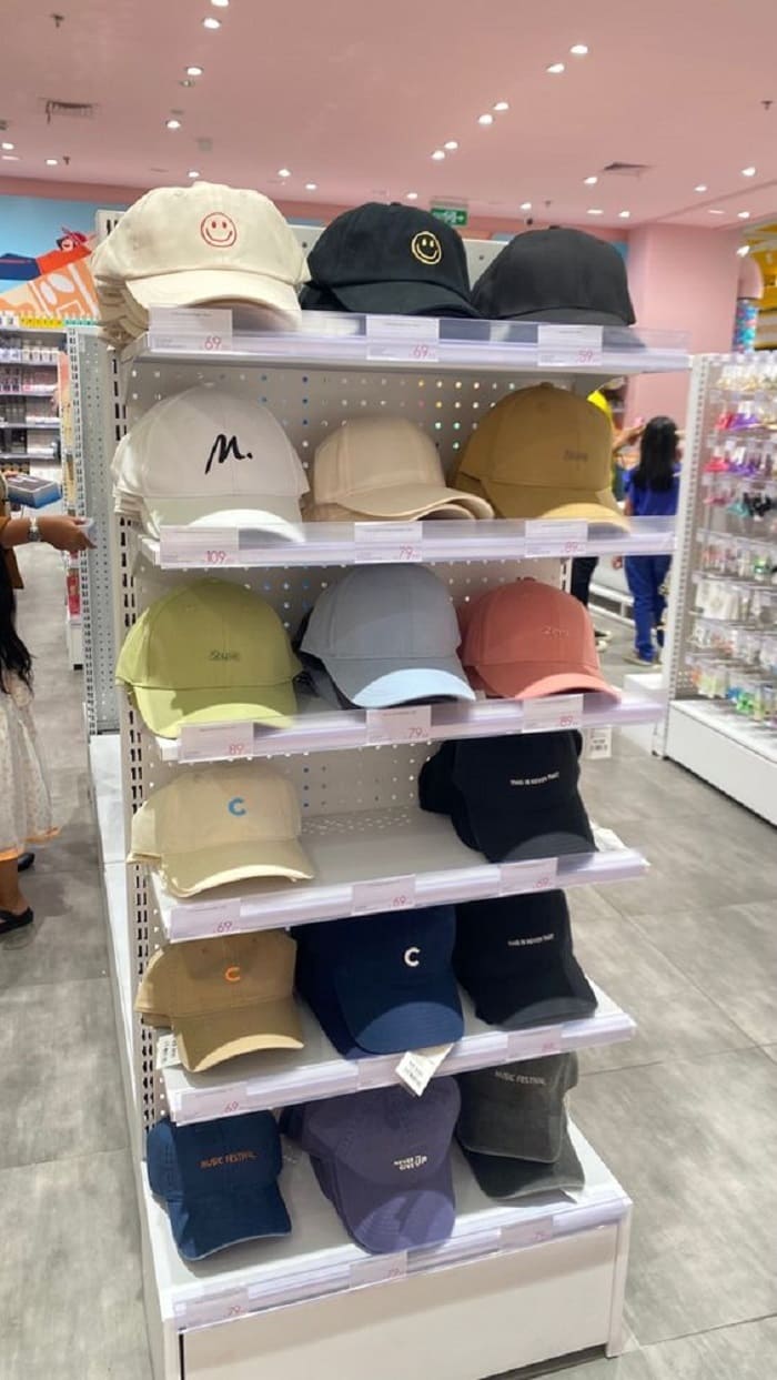 Sản phẩm kệ sắt để mũ lưỡi trai