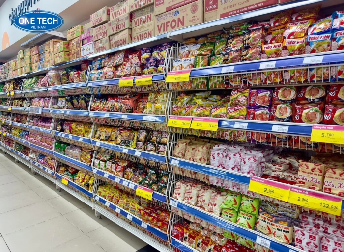 Kệ giỏ lưới trưng bày mỳ tôm
