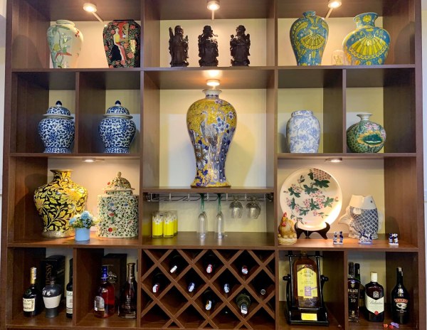 Loại kệ gỗ trưng bày đồ quý hiếm