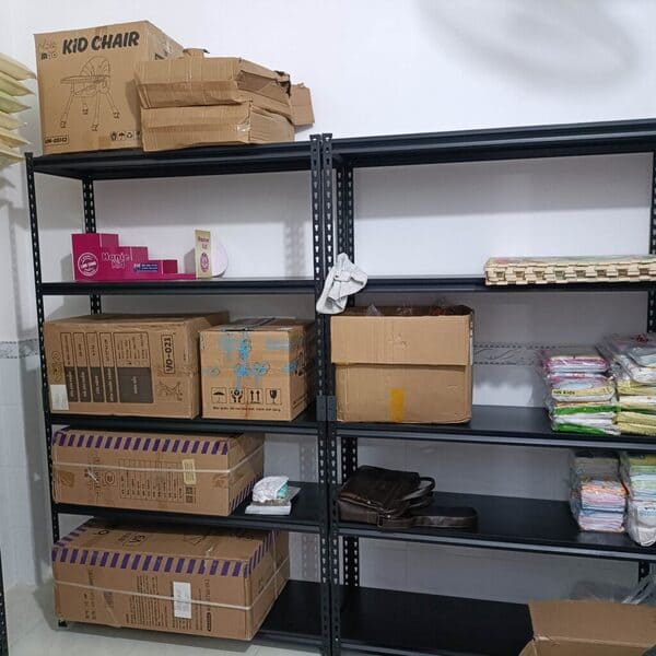 Kệ kho gia đình để đồ đạc ít sử dụng