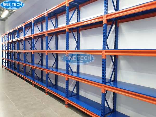 Kệ 5 tầng chứa hàng tải trọng hạng trung