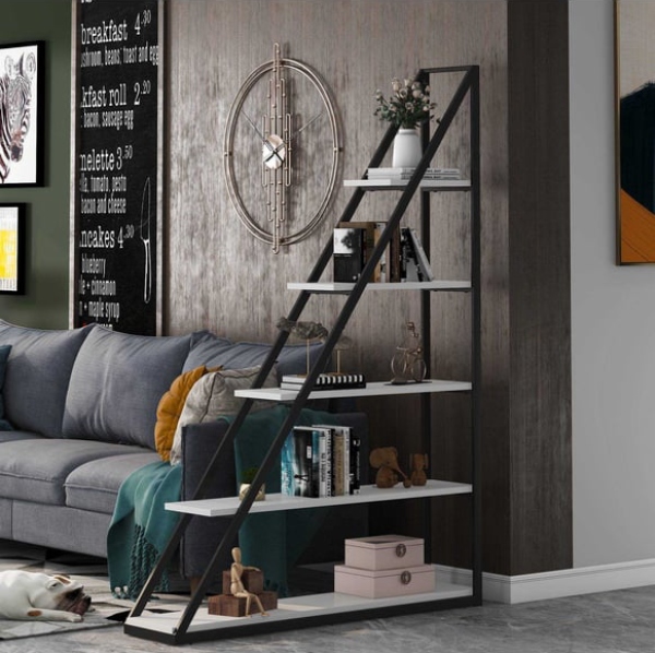 Mẫu kệ tam giác thiết kế kiểu dáng độc đáo