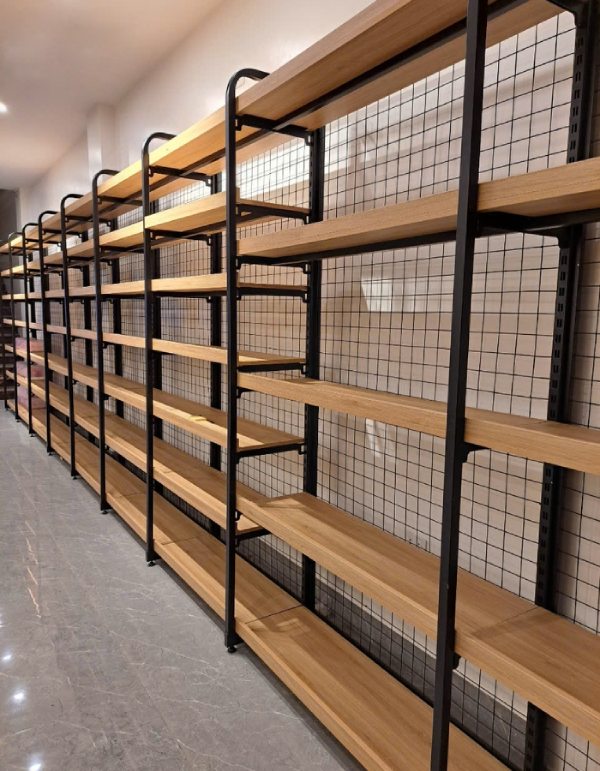 Mẫu kệ sắt mâm gỗ công ty Ngọc Tín sản xuất