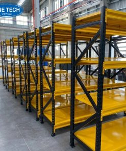 Kệ trung tải màu vàng 4 tầng