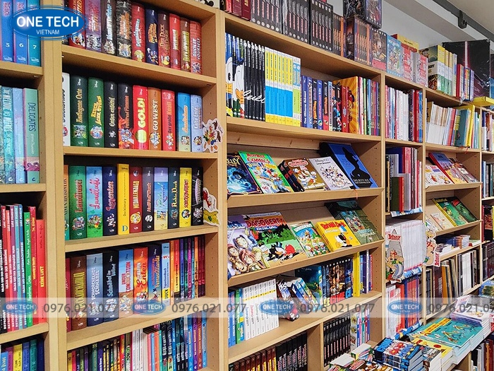 ke trung bay truyen tranh bang go