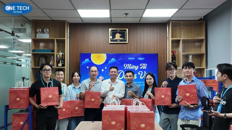 Trung thu 2025 One Tech