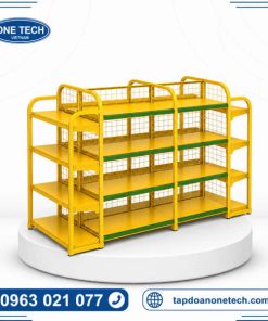 Kệ siêu thị lưng lưới đặt giữa nhà