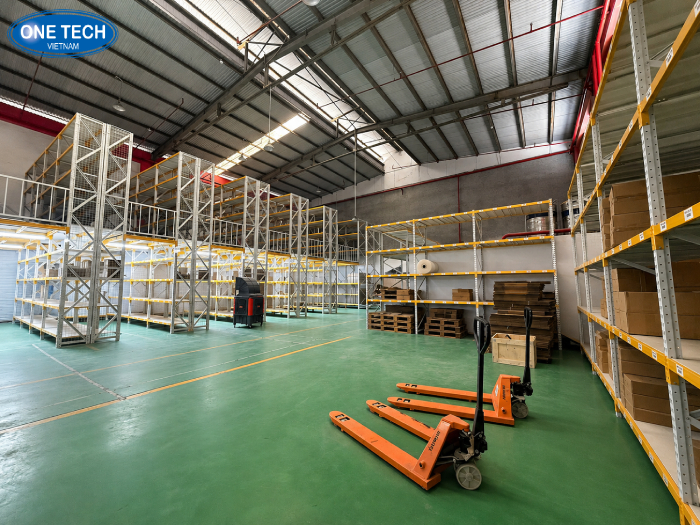 lap dat ke kho hang cty dvu o to carpla 1500m² 7